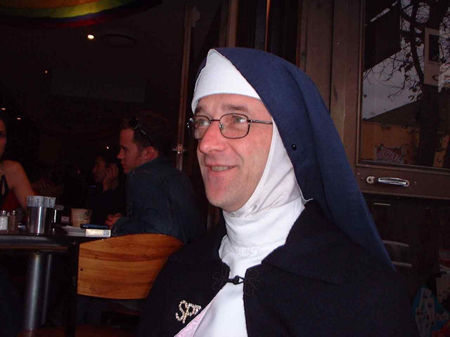 Bruncheon On Oxford St 18 August 2002